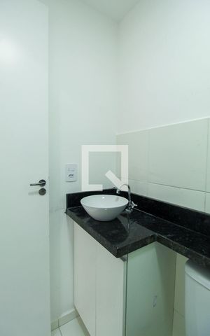 Apartamento para alugar com 42m², 2 quartos e 1 vaga Apartamento para alugar com 42m², 2 quartos e 1 vagaBanheiro
