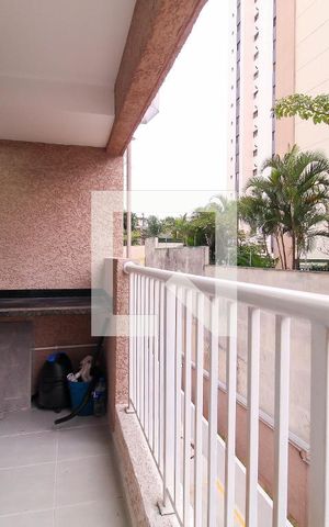 Apartamento para alugar com 42m², 2 quartos e 1 vaga Apartamento para alugar com 42m², 2 quartos e 1 vagaVaranda
