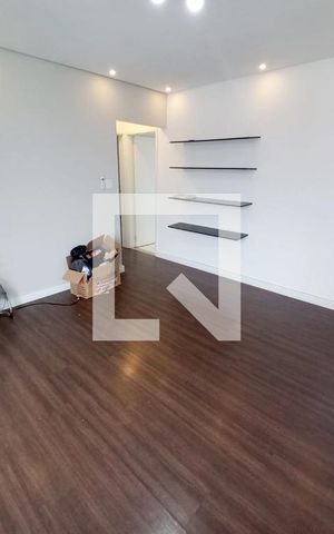 Apartamento para alugar com 80m², 2 quartos e 1 vaga Apartamento para alugar com 80m², 2 quartos e 1 vagaSala