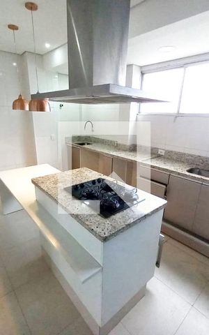 Apartamento para alugar com 80m², 2 quartos e 1 vaga Apartamento para alugar com 80m², 2 quartos e 1 vagaCozinha