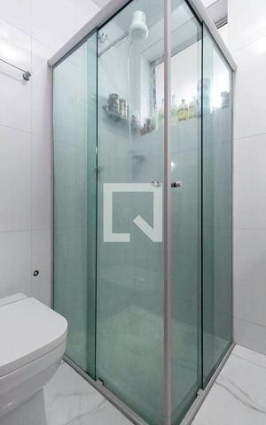 Apartamento à venda com 70m², 2 quartos e 1 vaga Apartamento à venda com 70m², 2 quartos e 1 vagaBanheiro social