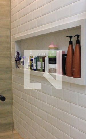 Casa à venda com 255m², 3 quartos e sem vagaBanheiro da Suíte
