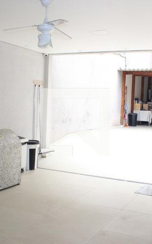 Casa à venda com 255m², 3 quartos e sem vagaQuintal