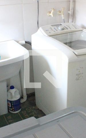 Casa à venda com 255m², 3 quartos e sem vagaLavanderia