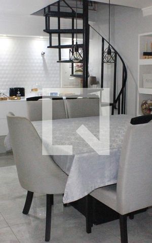 Casa à venda com 255m², 3 quartos e sem vagaSala de jantar