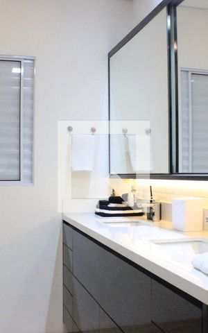 Casa à venda com 255m², 3 quartos e sem vagaBanheiro da Suíte