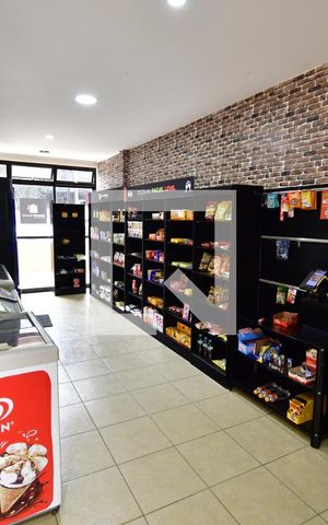 Apartamento à venda com 70m², 1 quarto e 1 vagaMini Mercado