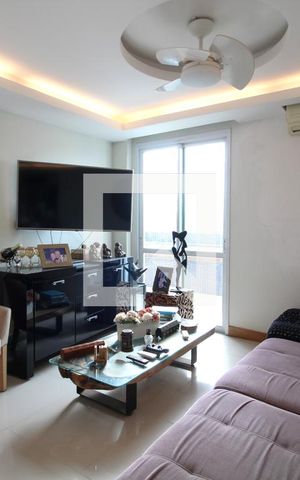 Apartamento à venda com 178m², 4 quartos e 2 vagasSala