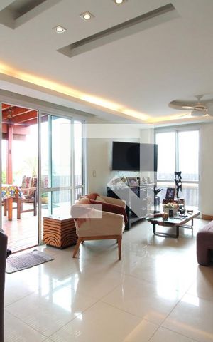 Apartamento à venda com 178m², 4 quartos e 2 vagasSala