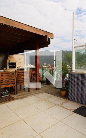 Apartamento à venda com 178m², 4 quartos e 2 vagasÁrea Externa