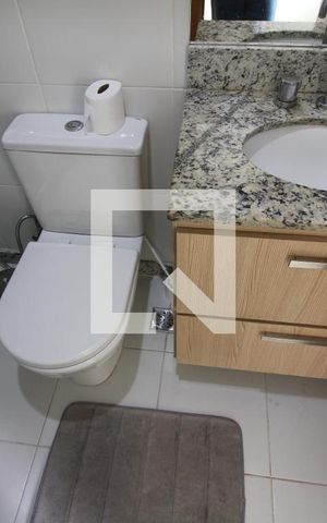 Apartamento à venda com 178m², 4 quartos e 2 vagasQuarto 2 - Banheiro da Suíte