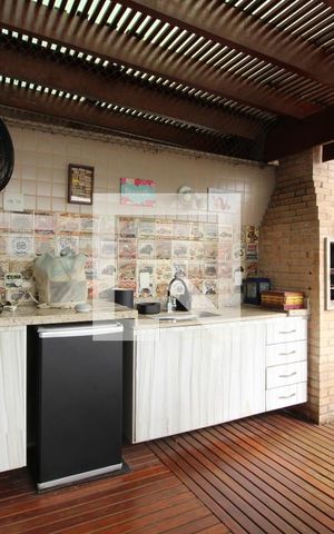 Apartamento à venda com 178m², 4 quartos e 2 vagasÁrea Externa