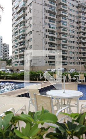 Apartamento à venda com 178m², 4 quartos e 2 vagasÁrea Comum - Piscina