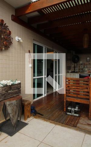 Apartamento à venda com 178m², 4 quartos e 2 vagasÁrea Externa