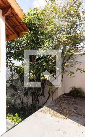 Casa à venda com 464m², 3 quartos e 4 vagas Casa à venda com 464m², 3 quartos e 4 vagasCorredor Lateral