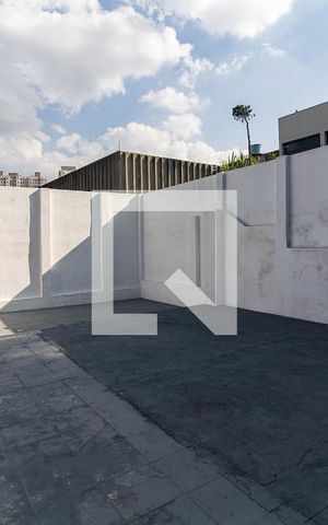 Casa à venda com 464m², 3 quartos e 4 vagas Casa à venda com 464m², 3 quartos e 4 vagasQuintal