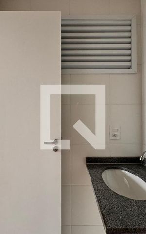 Apartamento para alugar com 53m², 2 quartos e 1 vaga Apartamento para alugar com 53m², 2 quartos e 1 vagaBanheiro da Suíte