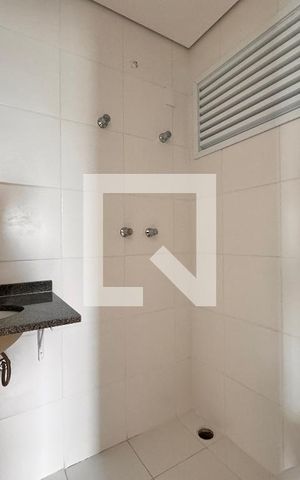Apartamento para alugar com 53m², 2 quartos e 1 vaga Apartamento para alugar com 53m², 2 quartos e 1 vagaBanheiro