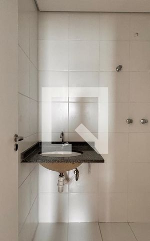 Apartamento para alugar com 53m², 2 quartos e 1 vaga Apartamento para alugar com 53m², 2 quartos e 1 vagaBanheiro