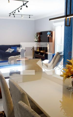 Casa à venda com 320m², 4 quartos e 2 vagas Casa à venda com 320m², 4 quartos e 2 vagassala