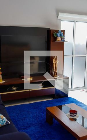 Casa à venda com 320m², 4 quartos e 2 vagas Casa à venda com 320m², 4 quartos e 2 vagassala