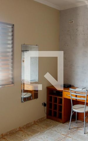 Casa à venda com 320m², 4 quartos e 2 vagas Casa à venda com 320m², 4 quartos e 2 vagasQuarto 1