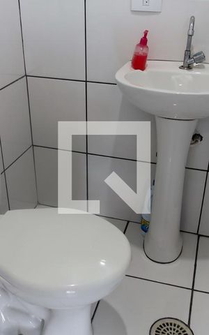 Casa à venda com 320m², 4 quartos e 2 vagas Casa à venda com 320m², 4 quartos e 2 vagasLavabo