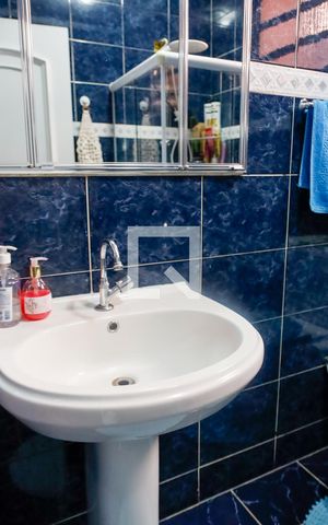 Casa à venda com 320m², 4 quartos e 2 vagas Casa à venda com 320m², 4 quartos e 2 vagasBanheiro 1