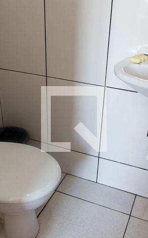 Casa à venda com 320m², 4 quartos e 2 vagas Casa à venda com 320m², 4 quartos e 2 vagasLavabo