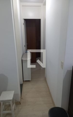 Apartamento à venda com 48m², 2 quartos e 1 vaga Apartamento à venda com 48m², 2 quartos e 1 vagaCorredor