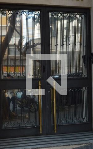Apartamento à venda com 78m², 2 quartos e sem vagaFachada + Plaquinha