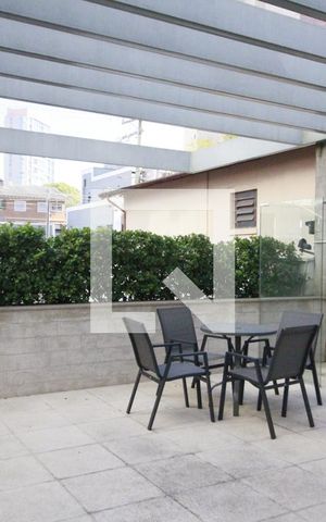 Apartamento para alugar com 70m², 2 quartos e 1 vagaPiscina