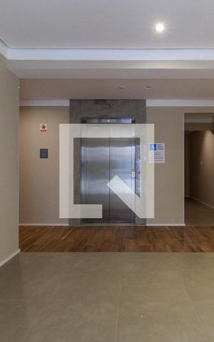Apartamento à venda com 27m², 1 quarto e sem vaga Apartamento à venda com 27m², 1 quarto e sem vagaHall Social