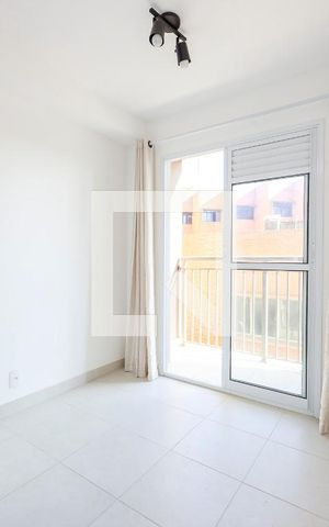 Apartamento à venda com 27m², 1 quarto e sem vaga Apartamento à venda com 27m², 1 quarto e sem vagaSala