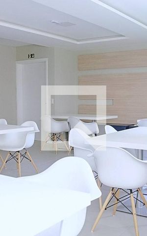 Apartamento à venda com 76m², 3 quartos e 2 vagas Apartamento à venda com 76m², 3 quartos e 2 vagasÁrea comum - Salão de festas
