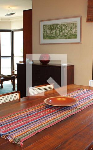 Apartamento à venda com 280m², 3 quartos e 4 vagasSala
