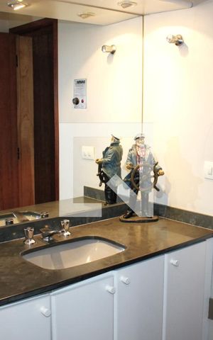 Apartamento à venda com 280m², 3 quartos e 4 vagasBanheiro na Cobertura
