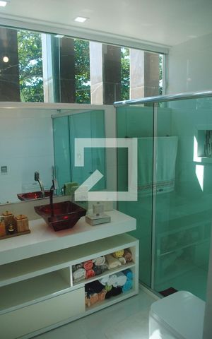 Casa para alugar com 400m², 4 quartos e 3 vagasBanheiro da Suíte 1