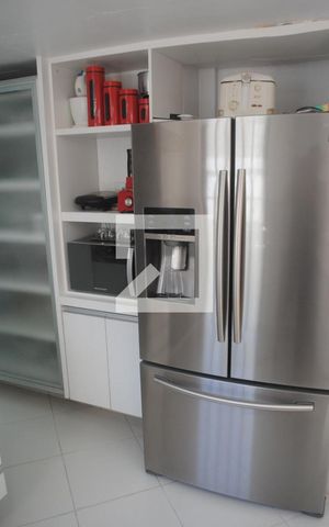 Casa para alugar com 400m², 4 quartos e 3 vagasCozinha 