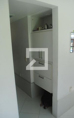 Casa para alugar com 400m², 4 quartos e 3 vagasCozinha 