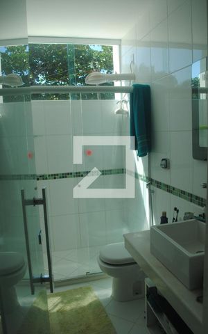 Casa para alugar com 400m², 4 quartos e 3 vagasBanheiro da Suíte 2