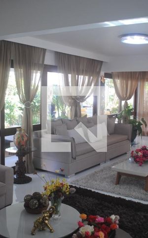 Casa para alugar com 400m², 4 quartos e 3 vagasSala 
