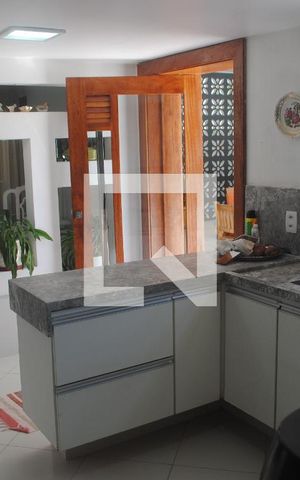 Casa para alugar com 400m², 4 quartos e 3 vagasCozinha 