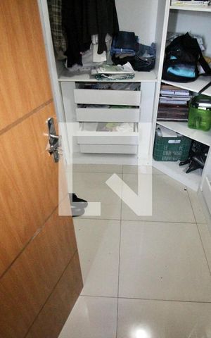 Apartamento para alugar com 300m², 3 quartos e sem vaga Apartamento para alugar com 300m², 3 quartos e sem vagaCloset da suíte
