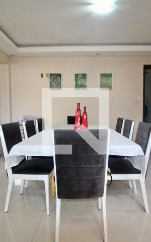 Apartamento para alugar com 300m², 3 quartos e sem vaga Apartamento para alugar com 300m², 3 quartos e sem vagaSala