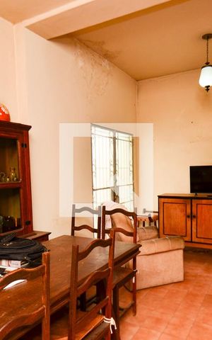 Casa à venda com 374m², 4 quartos e 5 vagasSala de jantar