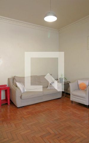Casa à venda com 350m², 6 quartos e 2 vagasSala