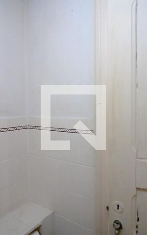 Casa à venda com 350m², 6 quartos e 2 vagasLavabo Sala – Piso térreo