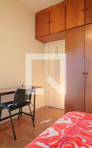 Casa à venda com 350m², 6 quartos e 2 vagasQuarto 1