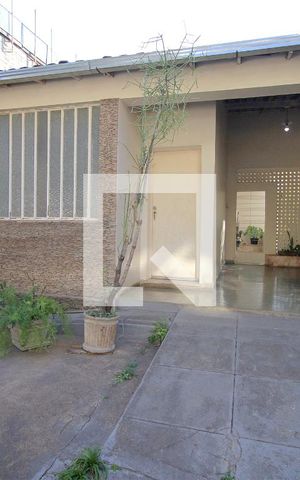 Casa à venda com 350m², 6 quartos e 2 vagasVaranda frontal
